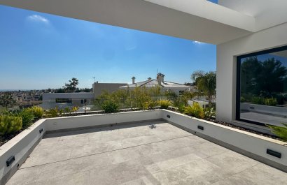 Resale - Villa - Orihuela Costa - Villamartín