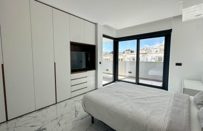 Resale - Villa - Orihuela Costa - Villamartín