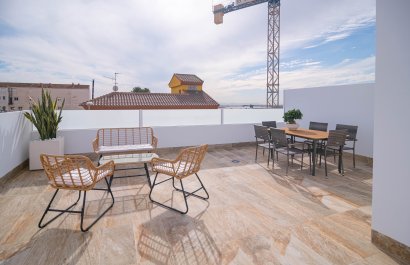 Obra nueva - Townhouse / Duplex - Jerónimo y Avileses