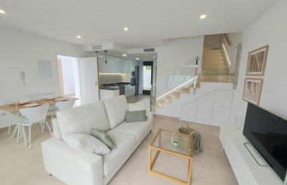 Obra nueva - Townhouse / Duplex - Las Esperanzas