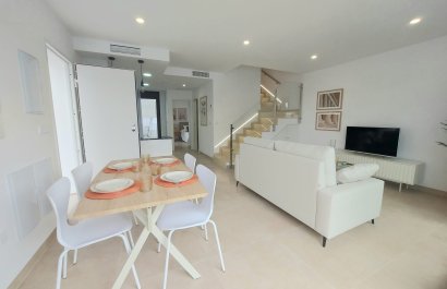 Obra nueva - Townhouse / Duplex - Las Esperanzas
