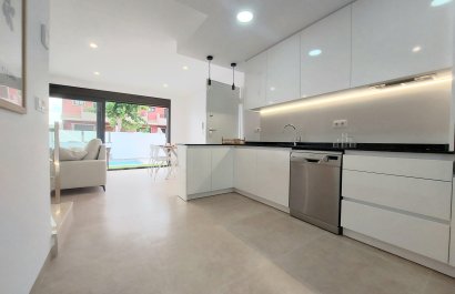 Obra nueva - Townhouse / Duplex - Las Esperanzas